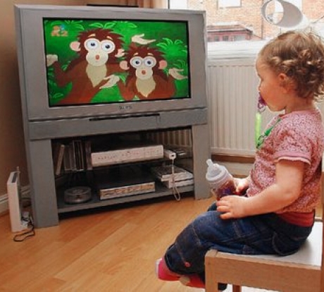 Τηλεόραση και Συμβουλές για παιδιά μεταξύ 2 και 5 ετών  